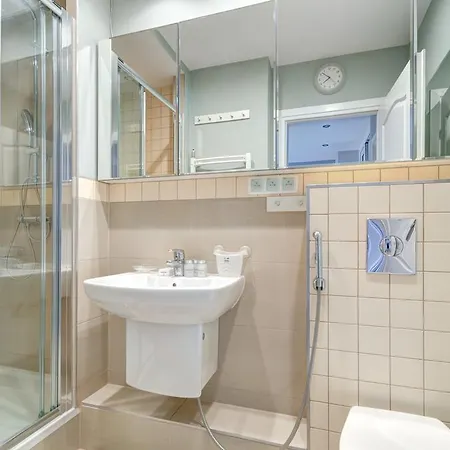 Dom & House - Level Eleven With Sea View *